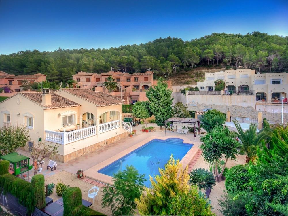 Villa Empedrola - Plaza Mayor Calpe Exterior photo